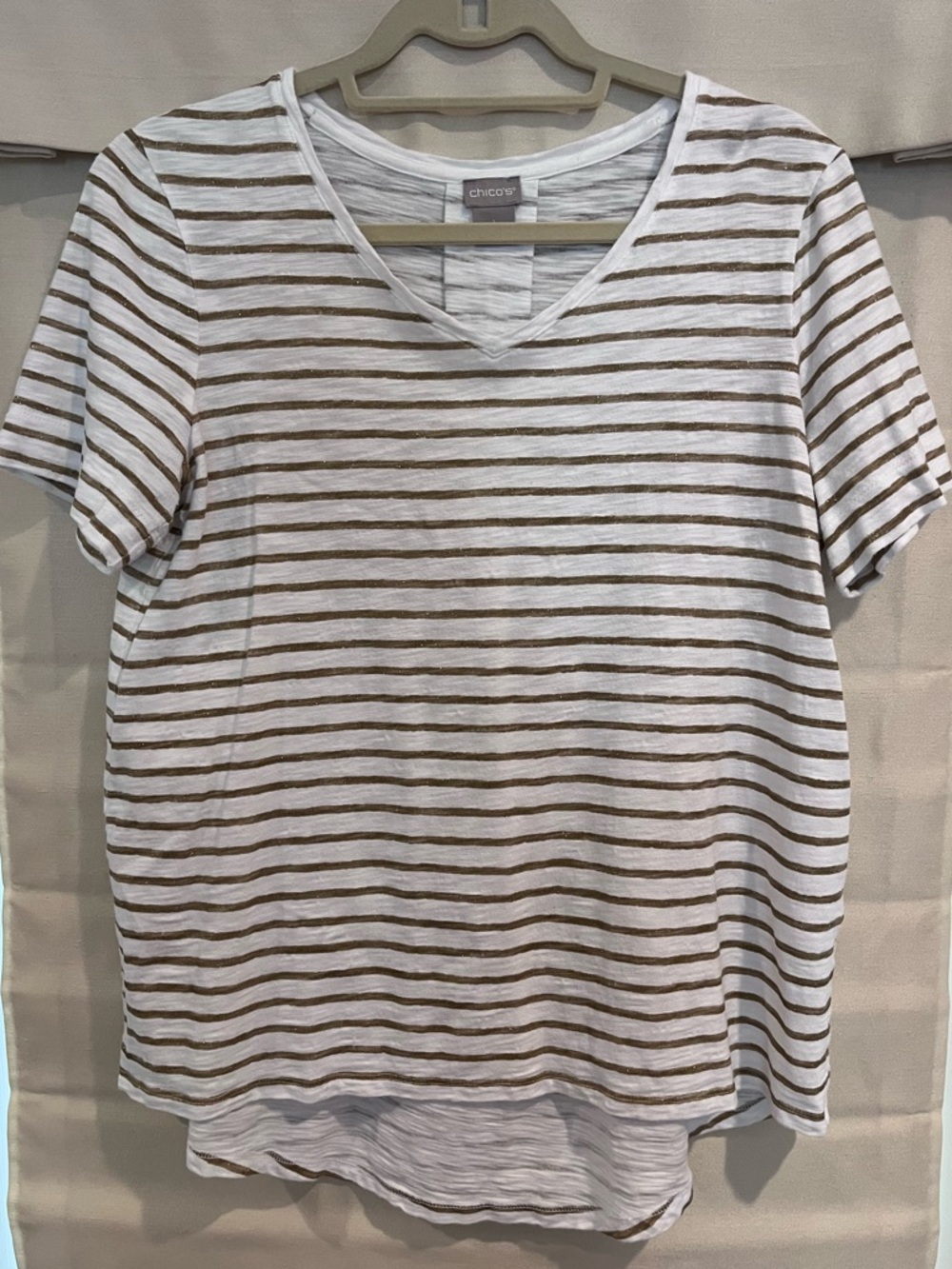 Chico's Gold Sparkle Striped V-Neck Short Sleeve Tee Size 1 (Medium)